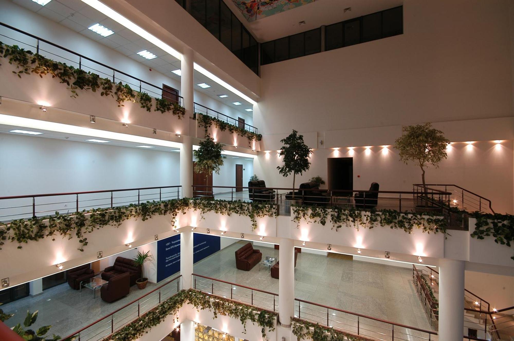 Moscow House Hotel Jerevan Exteriör bild